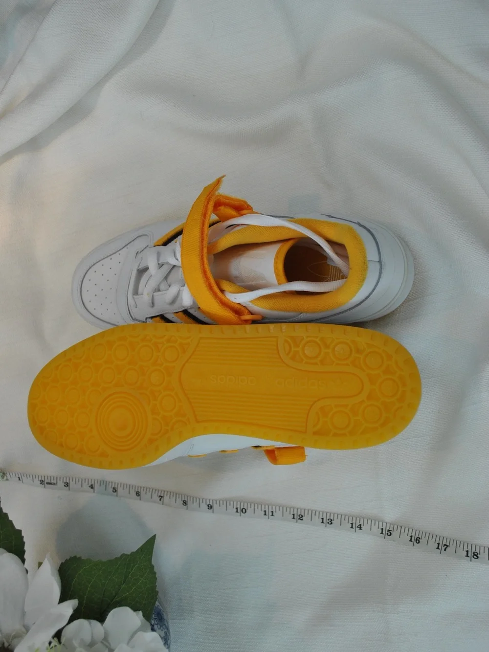 adidas forum low